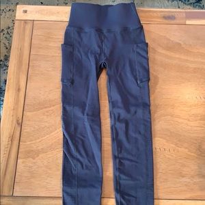 Navy Sculptknit Fabletics 7/8 legging